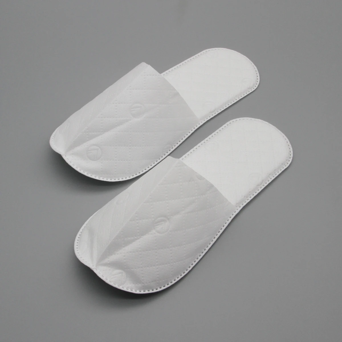 Customized Logo Biodegradable Eco-friendly Cotton Disposable Portable Bathroom Slippers