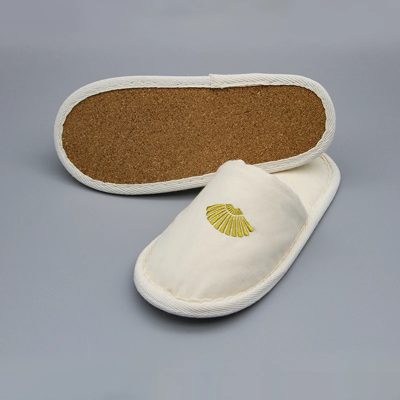 New Trend Eco-friendly Cork Sole Premium Cotton Linen Upper Disposable Soft Comfortable Recyclable Hotel Slippers