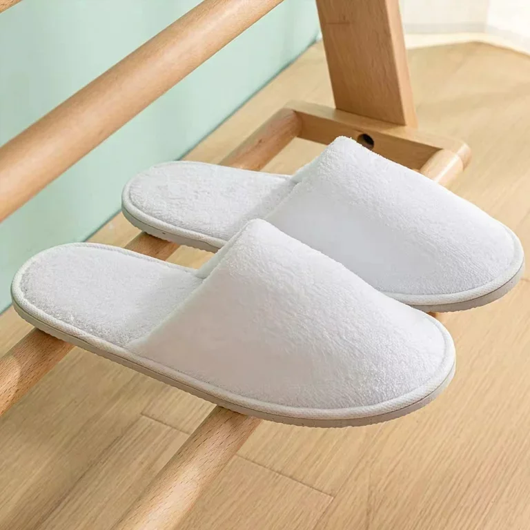 Wholesale Disposable Comfortable Hotel Room Slippers For Women Cheap Felt Sole Slides