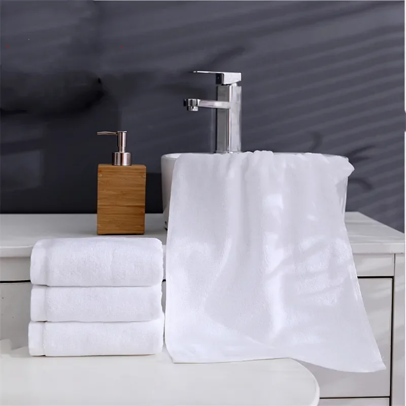 Wholesale White Cotton Embroidered Hotel Bath Towel