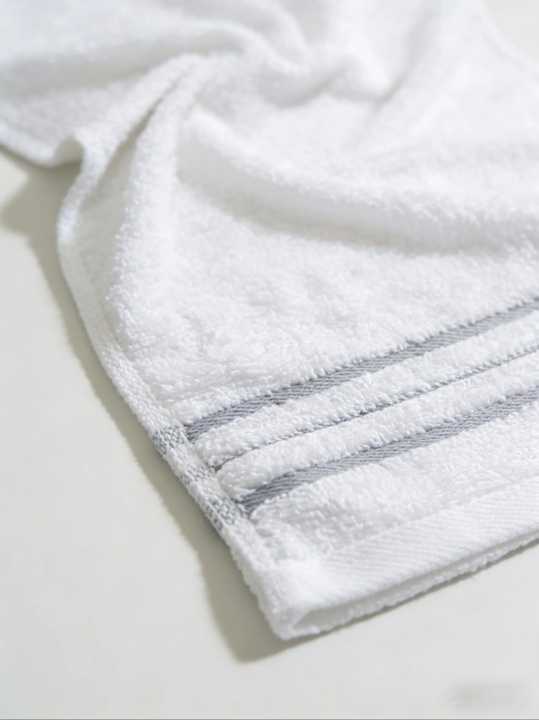 Custom Logo Large Luxury Good Absorption Cotton Soft Bath Towels Set For Bathroom And Hotel