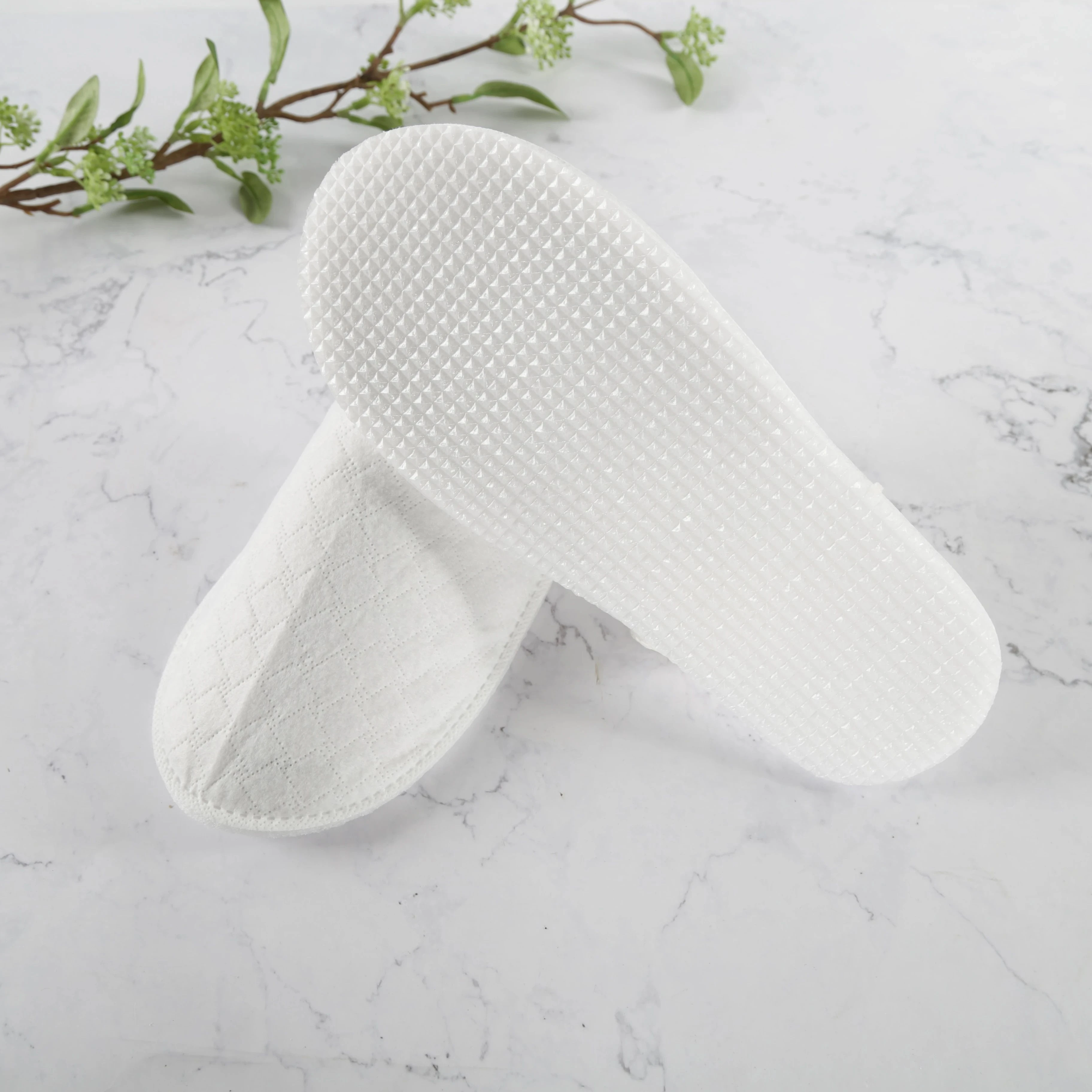 Low Moq Cheap Wholesale Hotel Spa Slippers Eco Biodegradable Plant Fiber Disposable Slippers Hotel Amenities