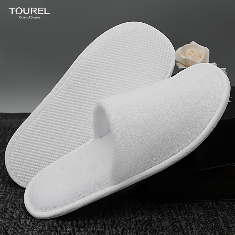 Men And Women Custom Logo Personalized Washable Disposable Coral Fleece 5-star Spa Luxury Hotel Slippers