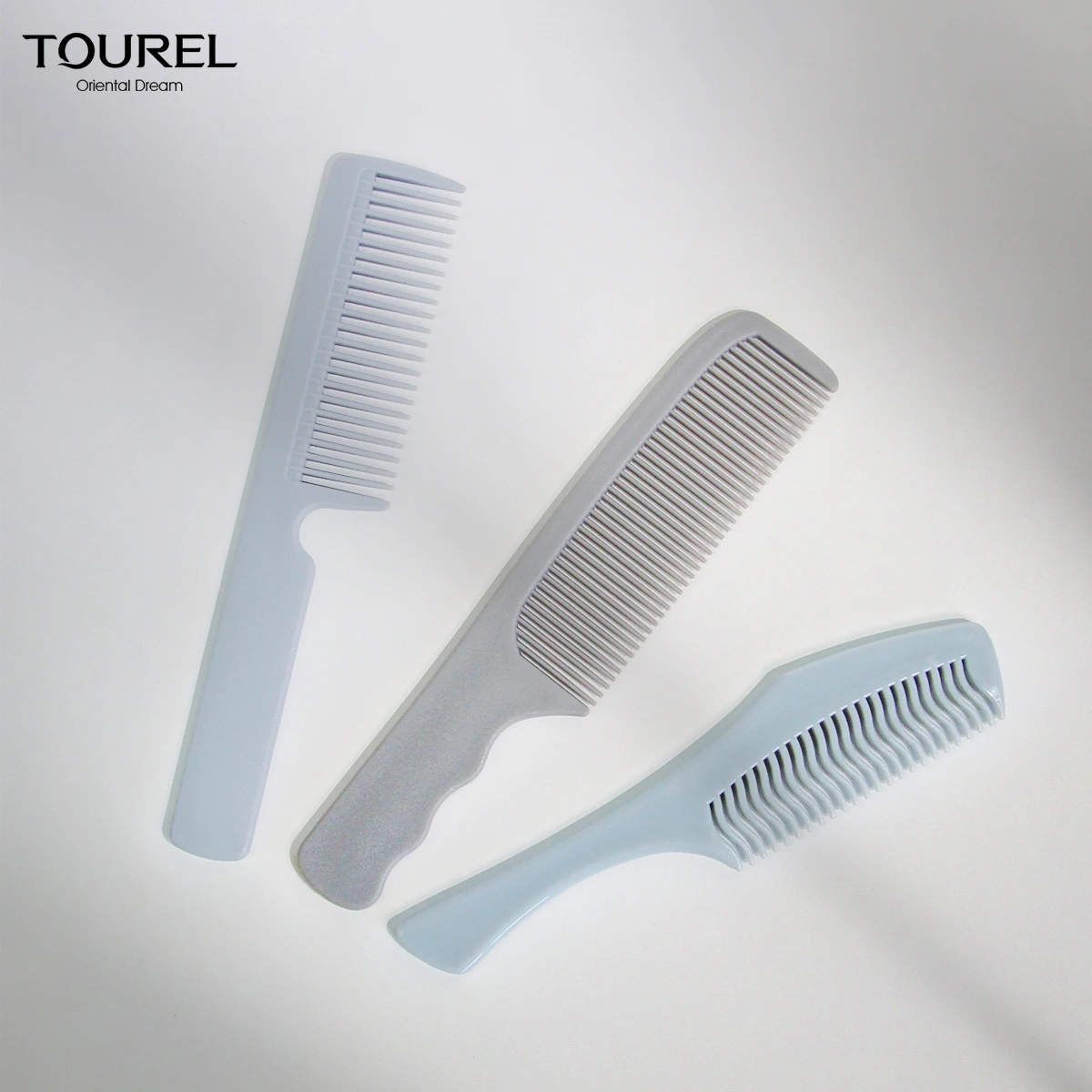 Luxury 5 Star Hotel Amenity Plastic Disposable Hair Comb Custom Logo Personal Hygiene Supply For Travel Home Salon