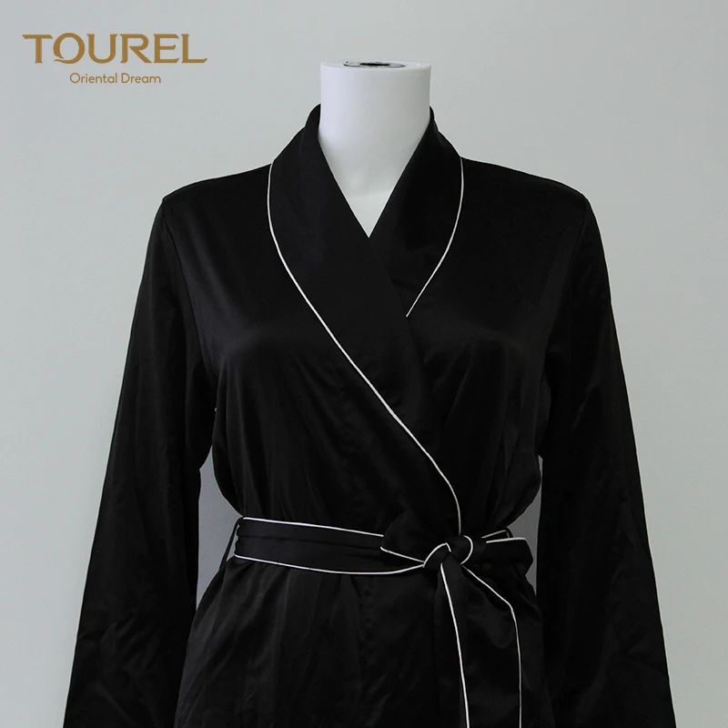 Luxury Wholesale Custom Black And Pink Sexy Bride Satin Hotel 100% Silk Bathrobe Woman