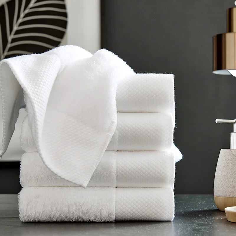 Toalla de baño cuadrada blanca de lujo 5 estrellas extra grande, 100% algodón 32s, técnica jacquard, estilo hotel Hilton saludable y de punto de lujo