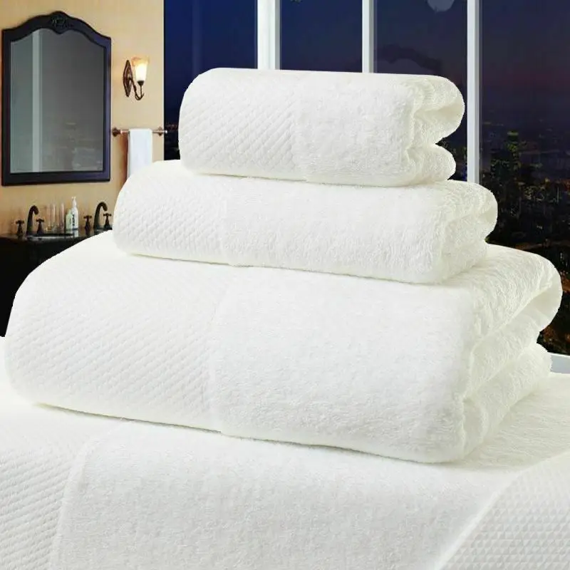 Palais Royale Luxury Customized 70x140cm White Bath Towel 100% Cotton Quick-dry Knitted High Quality Golden Supplier For Hotels