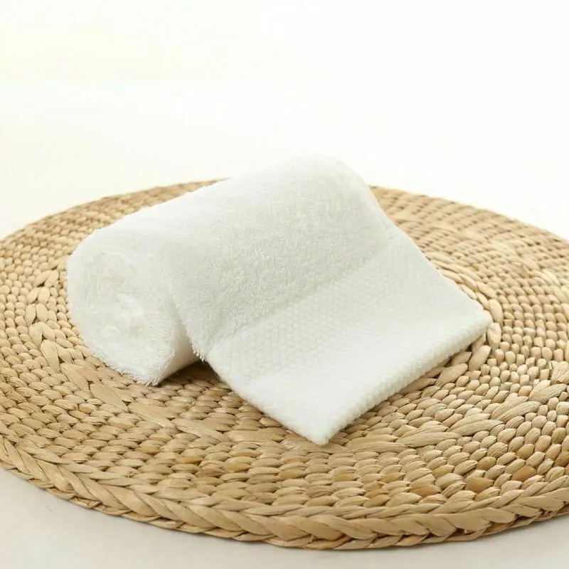 Palais Royale Luxury Customized 70x140cm White Bath Towel 100% Cotton Quick-dry Knitted High Quality Golden Supplier For Hotels